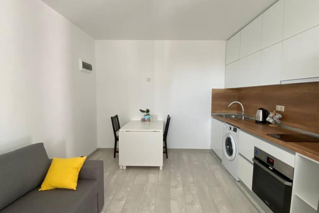 Lola Seaview Guest House. Уютный Домик В Варне Varna Exteriör bild