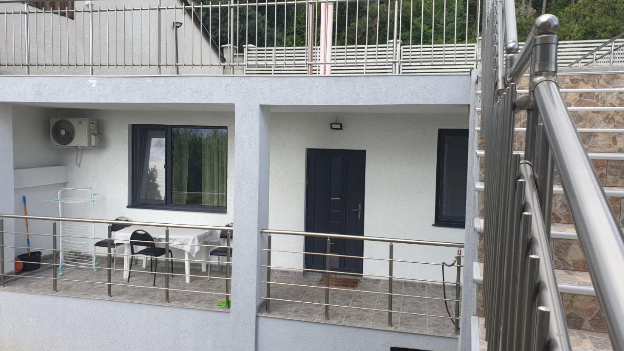 Lola Seaview Guest House. Уютный Домик В Варне Varna Exteriör bild